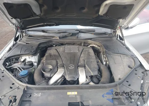 2016 Mercedes-Benz S 550 4Matic z USA, uszkodzony, nr VIN WDDUG8FB8GA233137